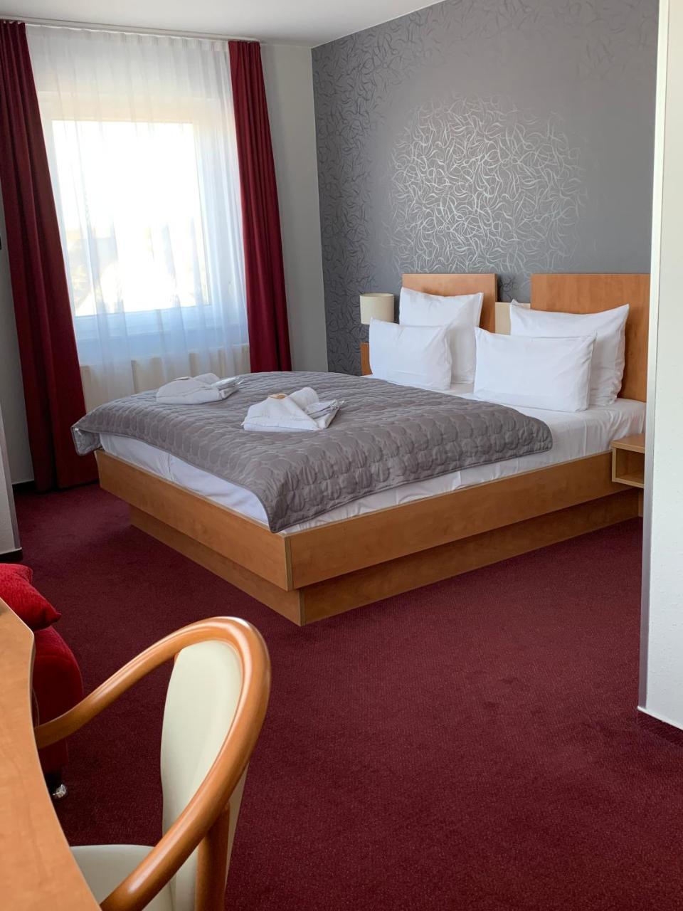 Hotel Ambassador-Ludwigsfelde Eksteriør bilde